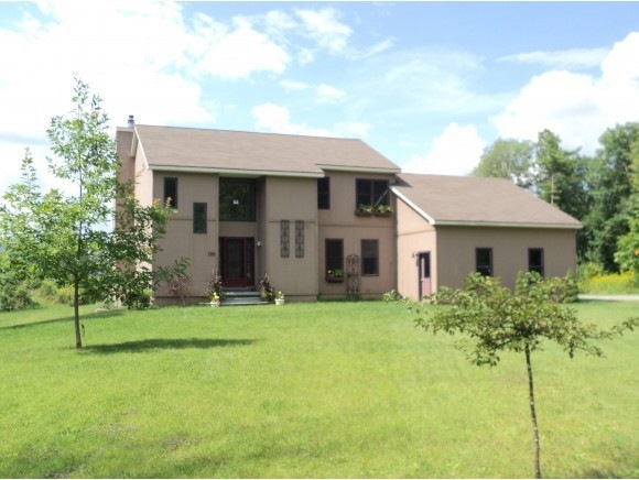 285 Windy Woods Rd, Richmond, VT 05477 - photo 1