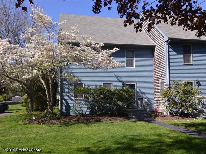 167 Winter St unit 4, Wakefield, RI 02879 - photo 1