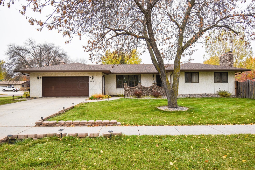 2509 22nd St S, Fargo, ND 58103 MLS 235265