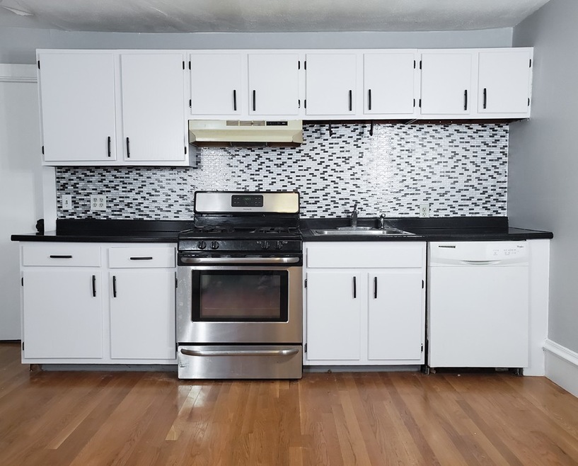 1052 Washington St unit 2, Boston, MA 02124 - photo 1