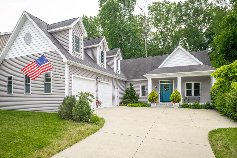 5600 Treeline Dr, Columbus, IN 47201 - photo 1