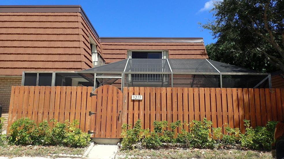 3213 32nd Ct unit 173-D, Jupiter, FL 33477 - photo 1