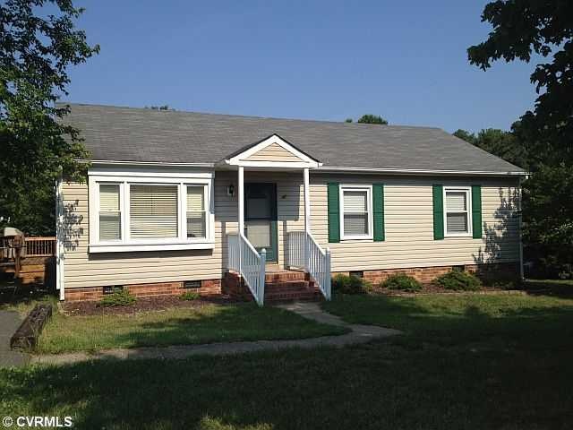 Exterior Front - Vinyl Siding, Vinyl Porch Railing