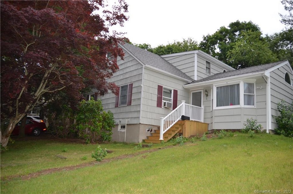 122 Greystone Rd, Bridgeport, CT 06610 - photo 1