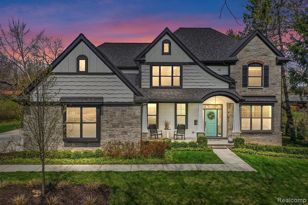 3040 Middlebury Ln, Bloomfield Hills, MI 48301 - photo 1