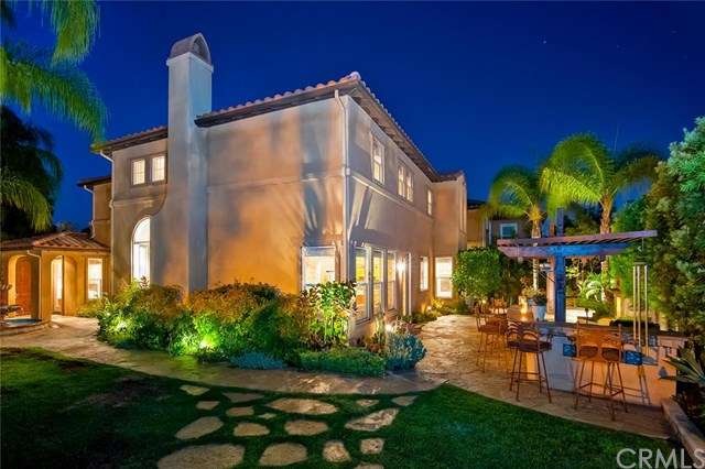 Huge entertainer's backyard w/deck, built-in Turbo
