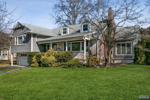 8-02 Plymouth Dr unit 1X, Fair Lawn, NJ 07410 - photo 1