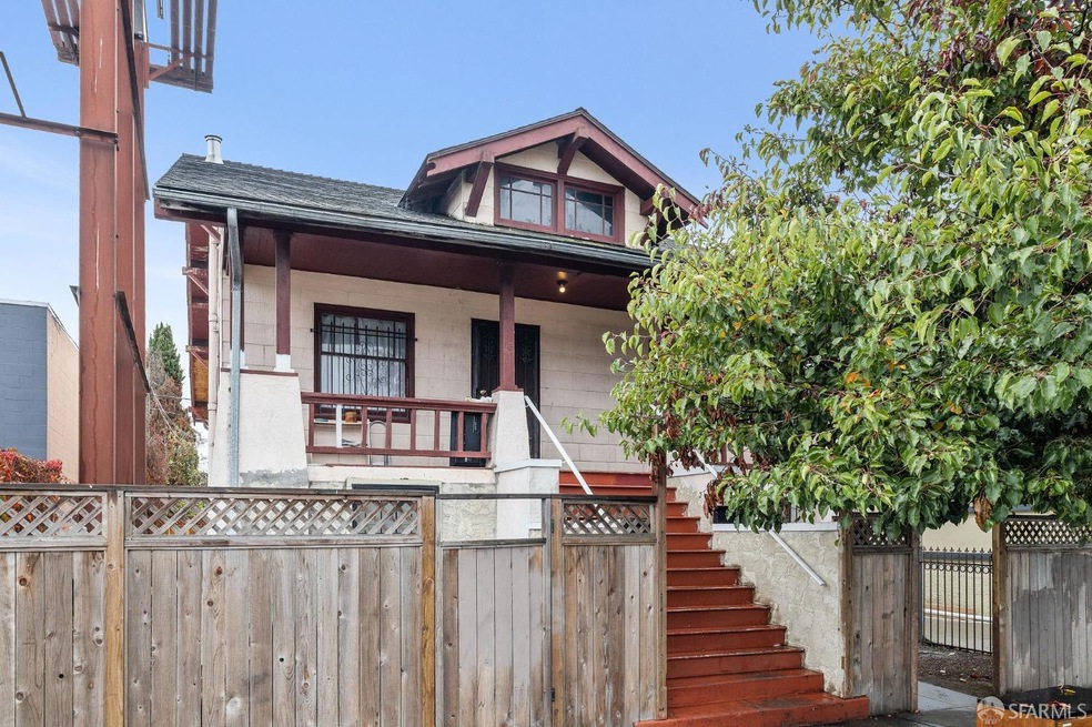 939 W Macarthur Blvd  