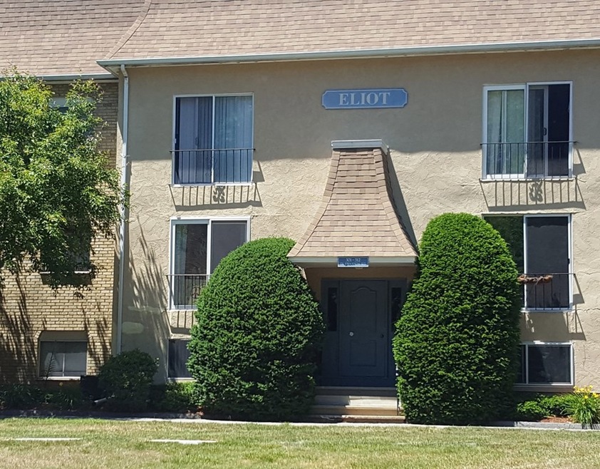 176 Swanson Rd unit 302, Boxborough, MA 01719 - photo 1