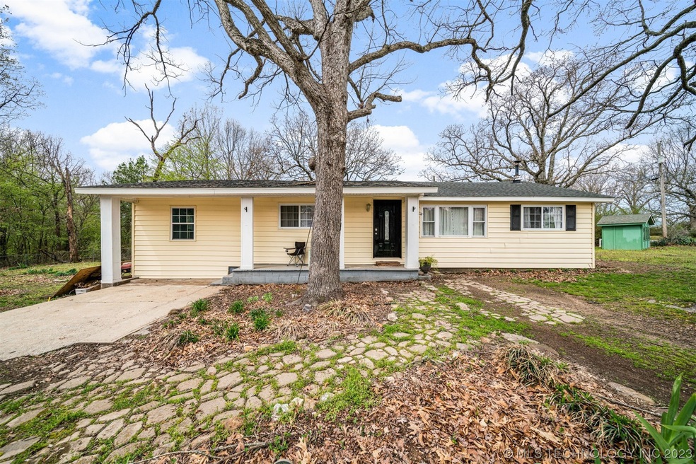 667 W Blocker St, Colcord, OK 74338 For Sale
