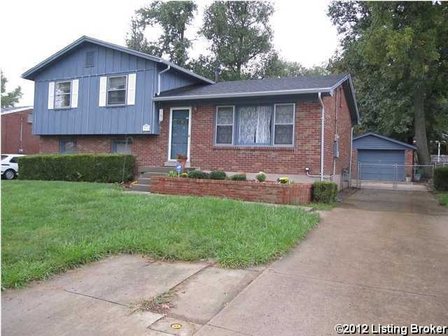 5612 Idlewood Ln, Louisville, KY 40291 - photo 1