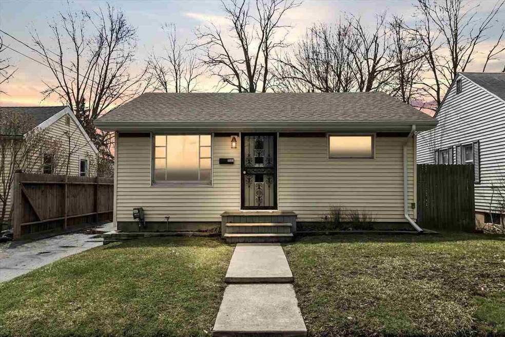 3501 Larchmont St, Flint, MI 48503 - photo 1