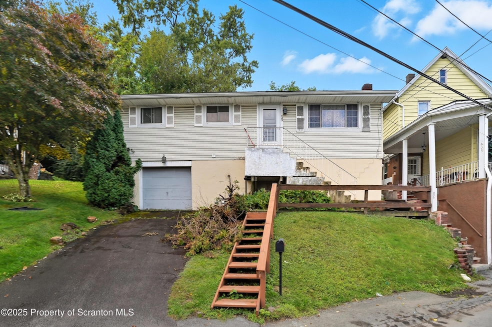 629 S Blakely St, Scranton, PA 18510 - photo 1