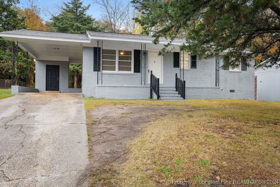 717 Dwain Dr, Fayetteville, NC 28305 - photo 1