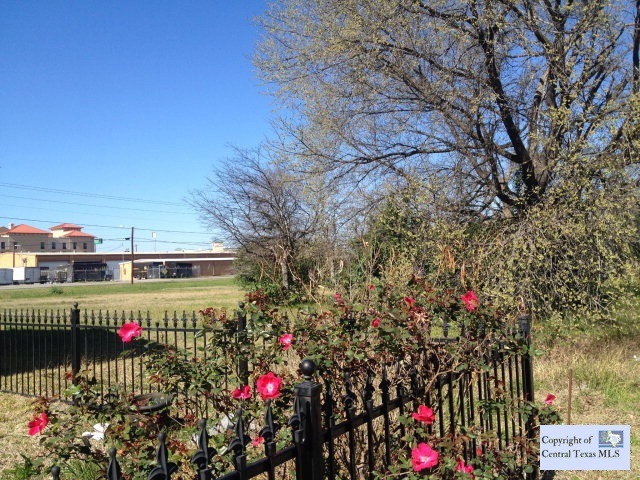 225 Tampico St, San Marcos, TX 78666 - photo 1