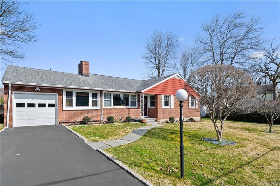 Sold $870,000 • Co-Listing Agent