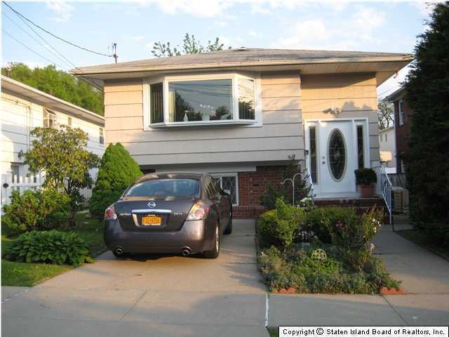 56 Sunnyside Terrace, Staten Island, NY 10301 - photo 1