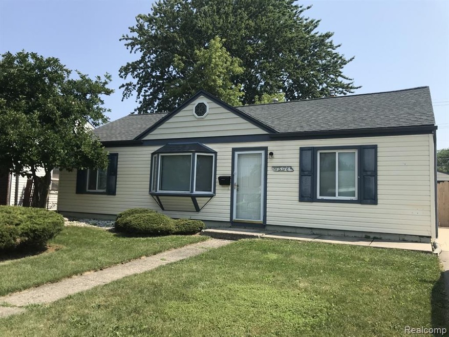 26378 Grandmont St, Roseville, MI 48066 - photo 1