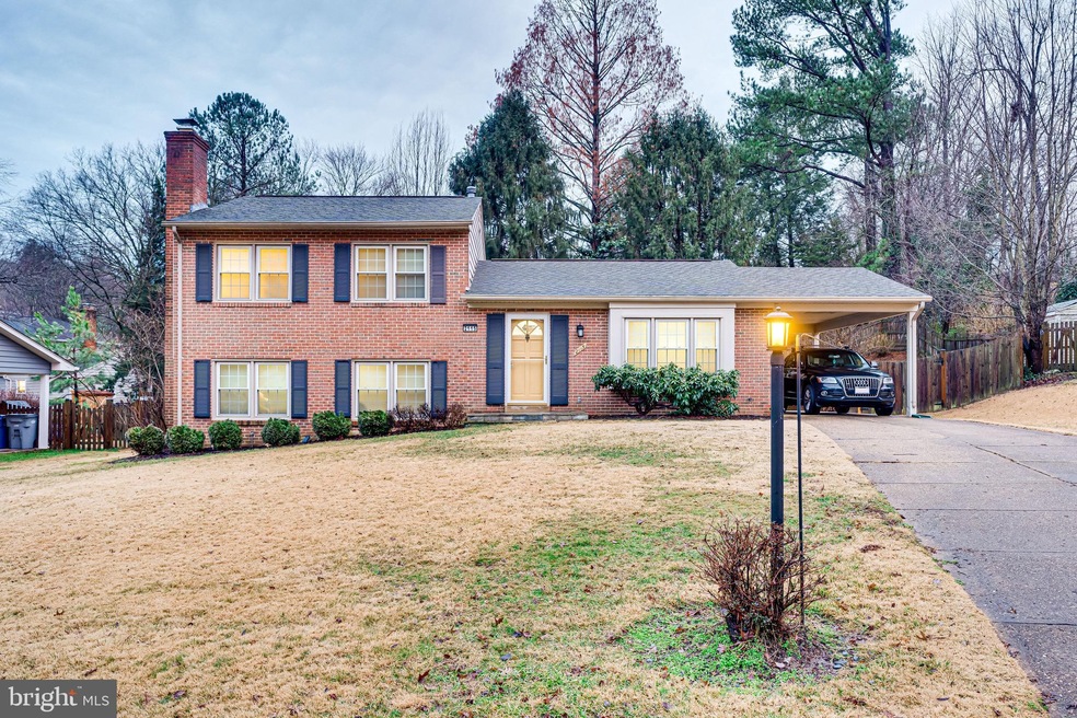 2115 Sheriff Ct, Vienna, VA 22181 - photo 1