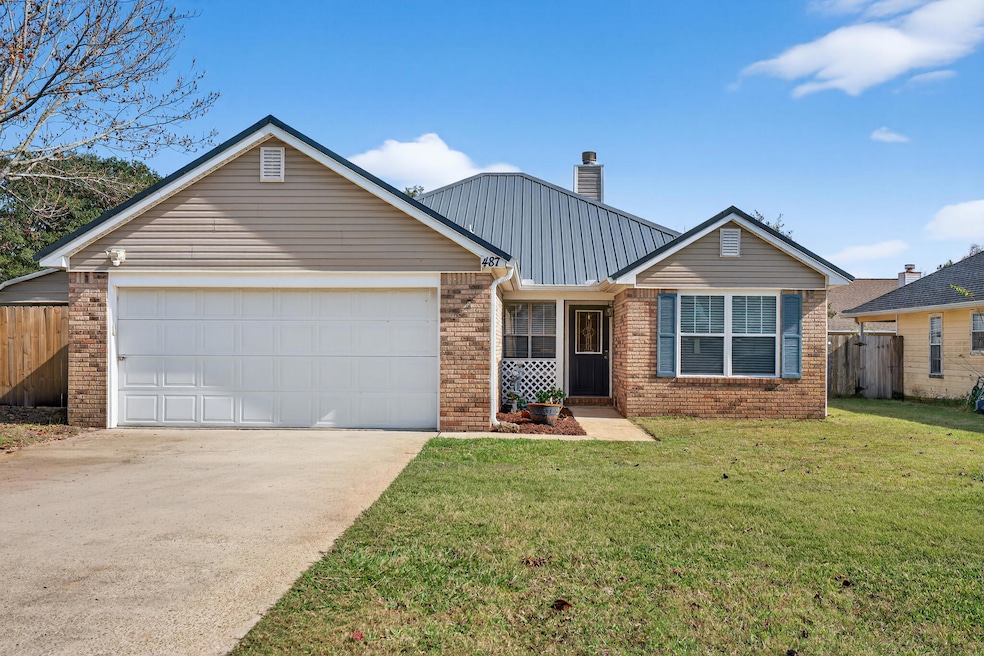 487 Cascabellas St, Mary Esther, FL 32569 - photo 1