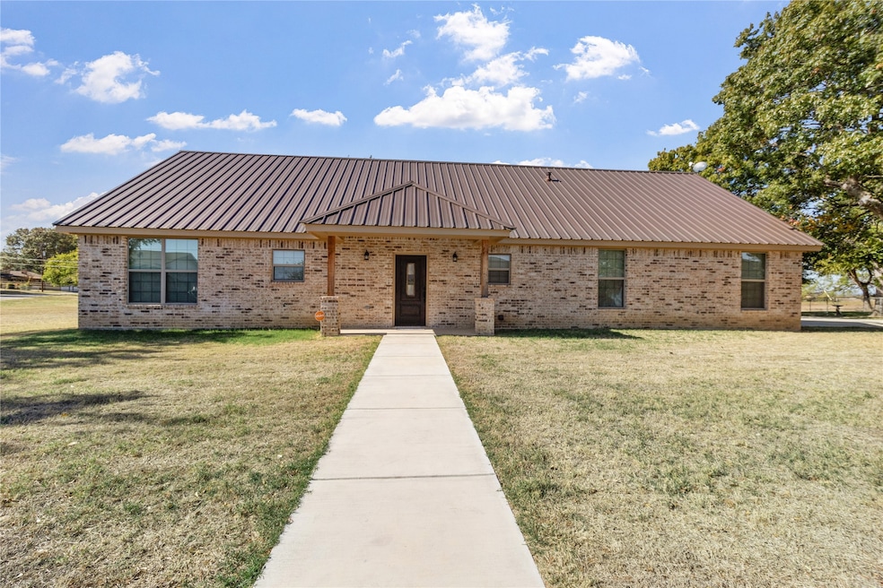 700 High Rd, Coleman, TX 76834 - photo 1