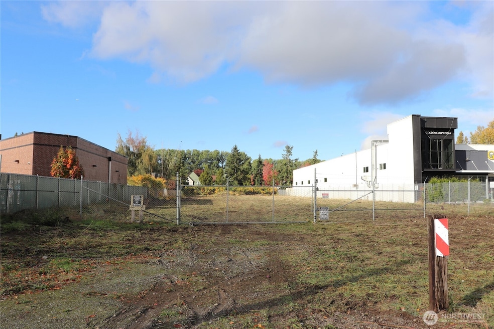 23809 W Valley Hwy S, Kent, WA 98032 - photo 1