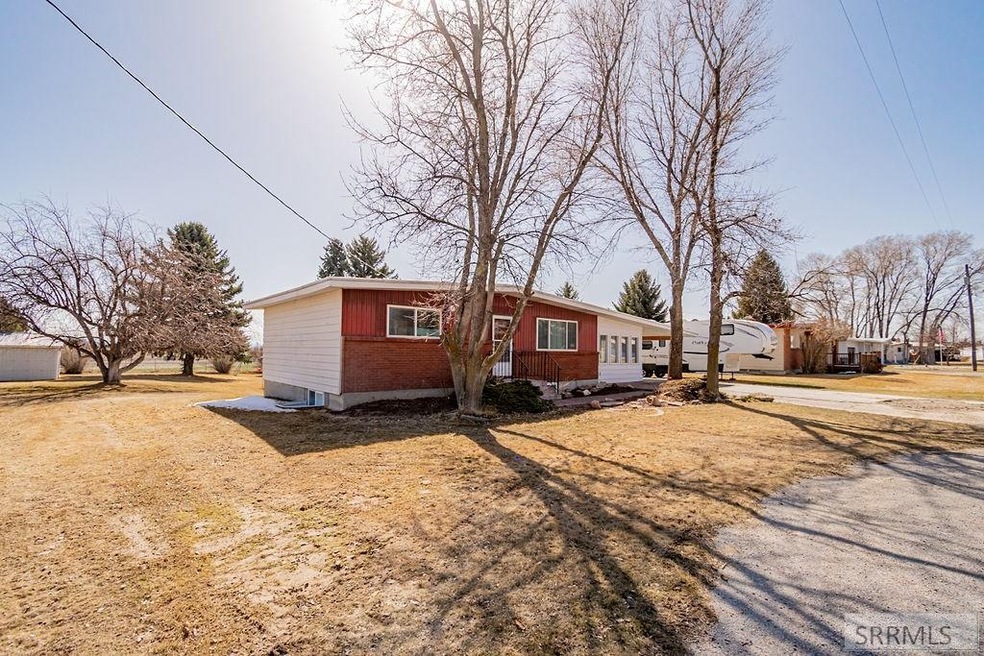 65 S 1190 W, Blackfoot, ID 83221 - photo 1