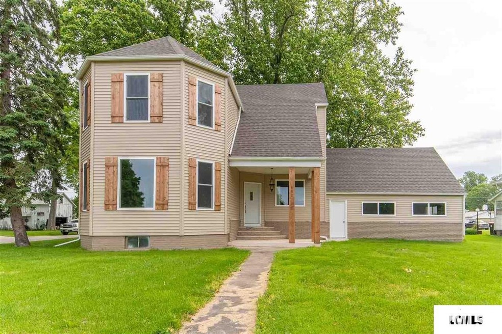 802 Wyatt Ave, Lincoln, IL 62656 - photo 1