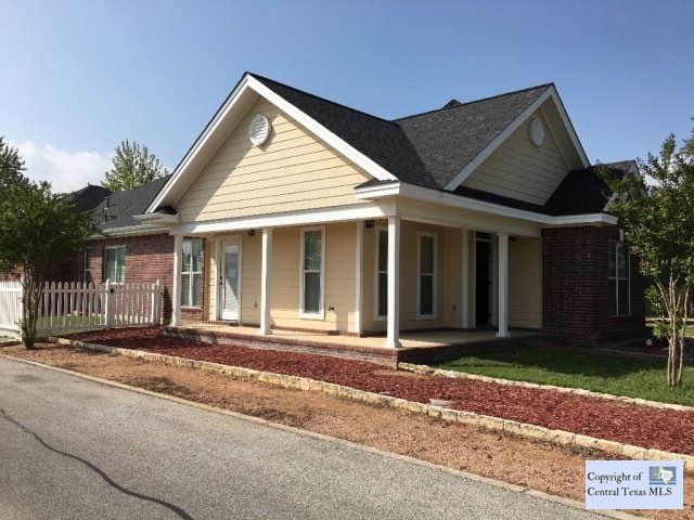 1658 Cotton Crossing, New Braunfels, TX 78130 - photo 1