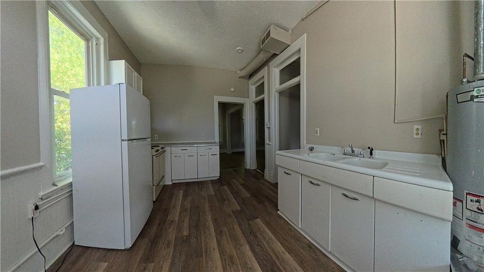 For Rent $1,100/month
