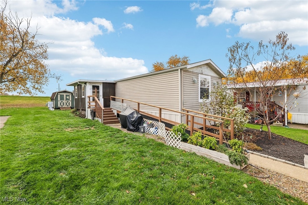 110 W Lebanon Rd unit 125, Dalton, OH 44618 - photo 1