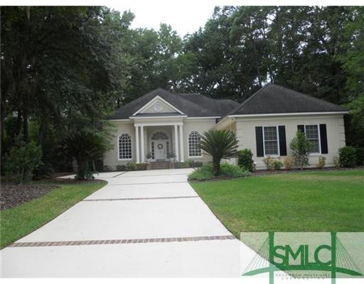 Exterior Front. From the streetscape to the impecc