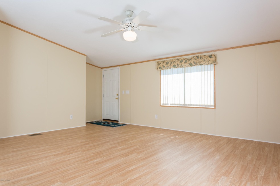 4064 E. Flower-9305