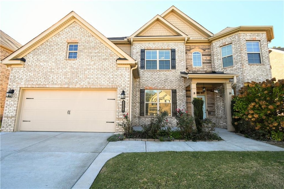 5250 Whisper Point Blvd, Cumming, GA 30028 - photo 1