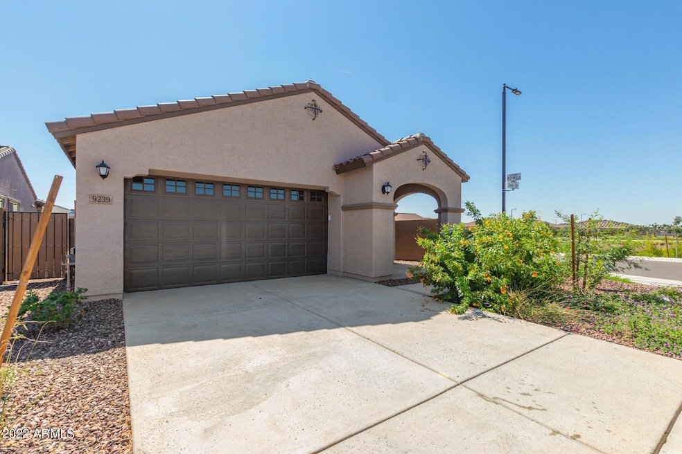 9239 W Sells Dr, Phoenix, AZ 85037 - photo 1