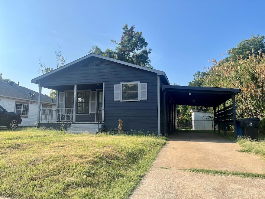 606 W Elm St, Denison, TX 75020 - photo 1