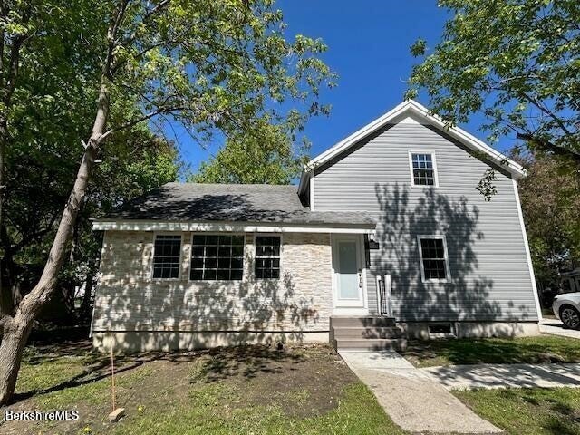 15 Murray Ave, North Adams, MA 01247 - photo 1