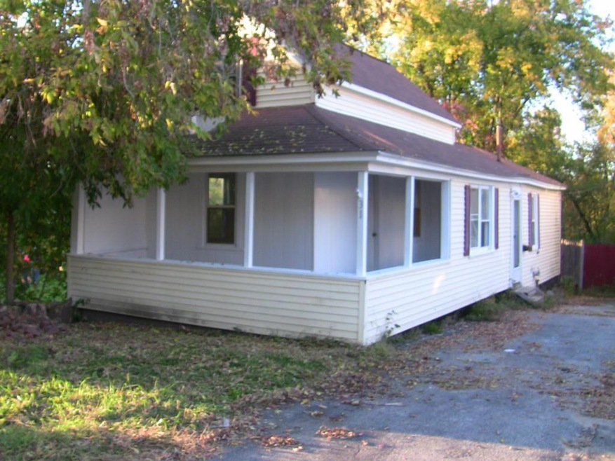 31 Ferry St, Allenstown, NH 03275 - photo 1