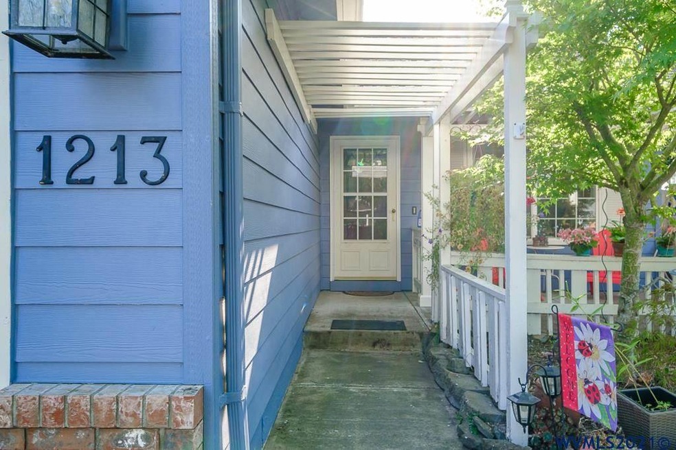 1213 S 6th St, Independence, OR 97351 - photo 1