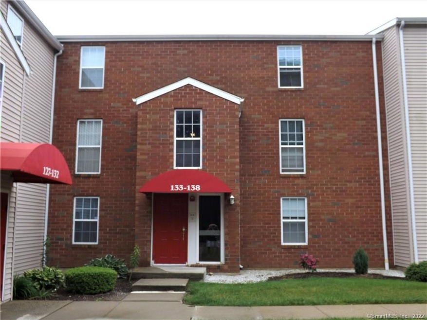 137 Heather Ridge, Shelton, CT 06484 - photo 1