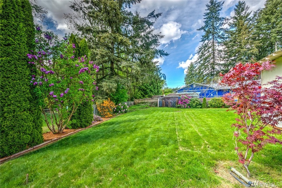131 Bellflower Rd, Bothell, WA 98012 - photo 1