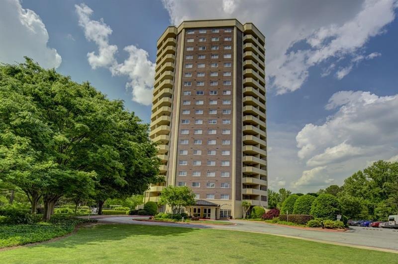 Somerset Heights Condominiums