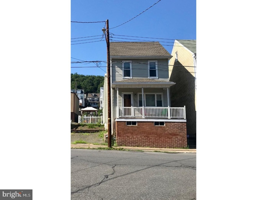 1237 W Arch St, Coal Township, PA 17866 - photo 1