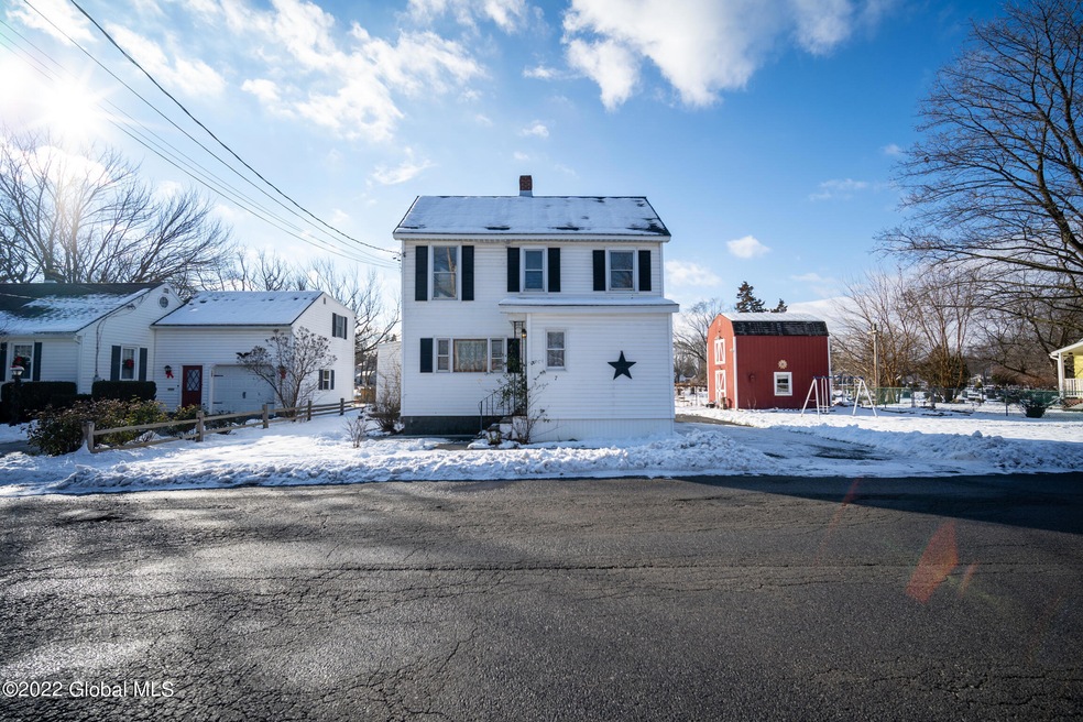 7 Albermarle Rd, Schenectady, NY 12302 - photo 1