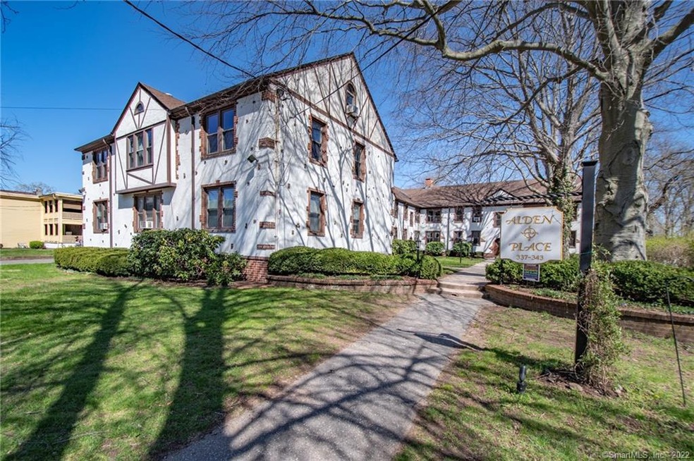 337 Alden Ave unit 8, New Haven, CT 06515 - photo 1
