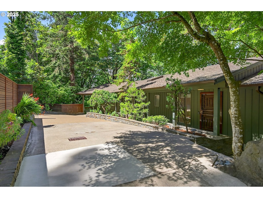 2850 SW Fairmount Blvd, Portland, OR 97239 - photo 1