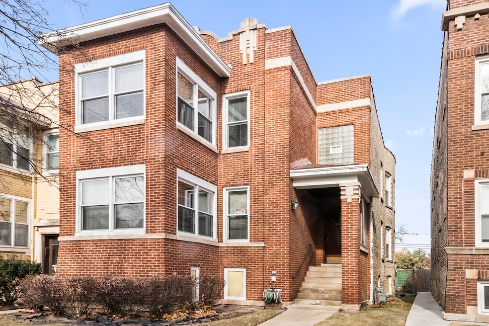 For Rent $2,800/month • Co-Listing Agent