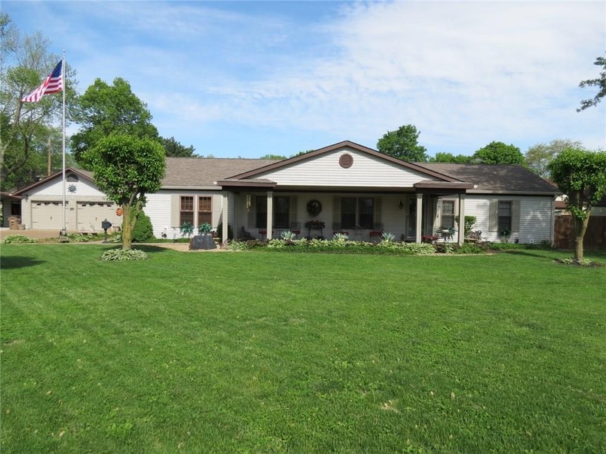 3421 Rost Dr, Columbus, IN 47203 - photo 1