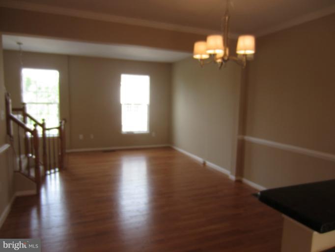 43721 Clear Lake Square unit 10, Ashburn, VA 20147 - photo 1