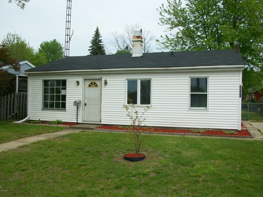 1105 N 13th St, Niles, MI 49120 - photo 1